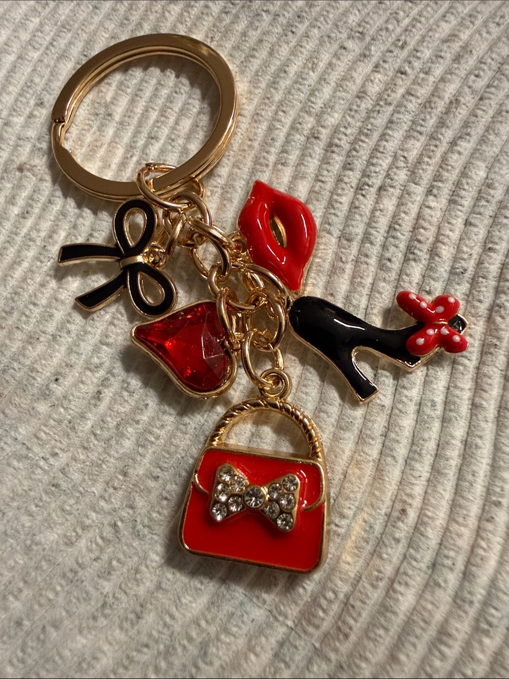 🌻Gold-Tone Red & Black Enamel Charm Keychain with Purse, Heel & Lip Charms